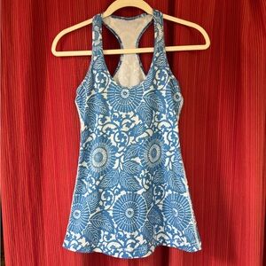 lululemon Blue and White Floral Racerback Tank - Small